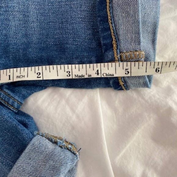 Gap Jean Shorts (Distressed) - Picture 4 of 5